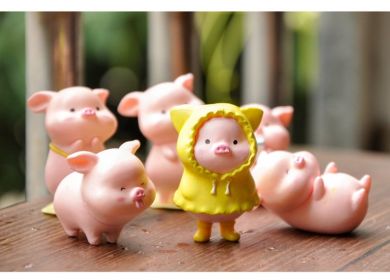 Cute Net Red Drink Milk Red Envelope Piggy Doll   Raincoat Rich Pig Ornaments Desktop Cake Decoration Blind Box (Option: 6little pigs)